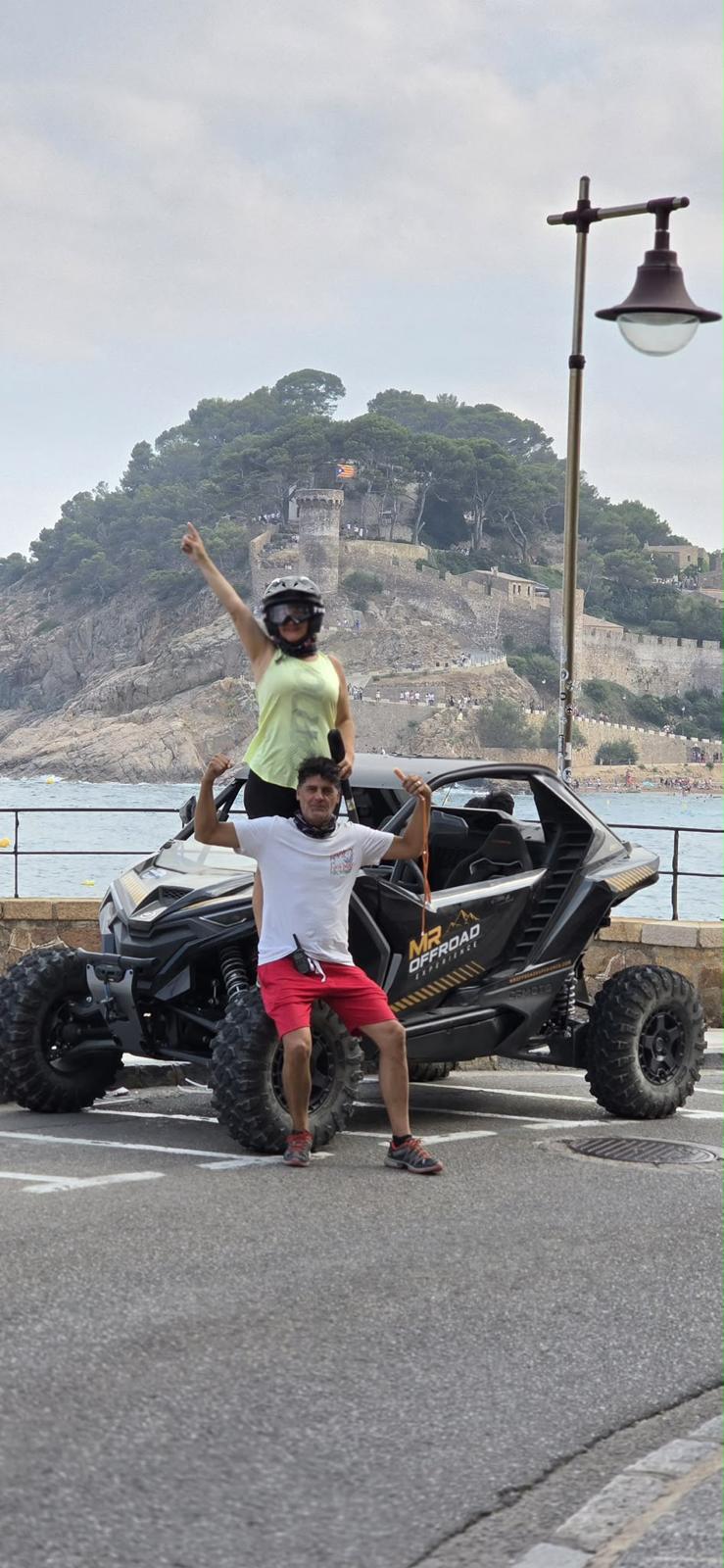 Cliente disfrutando de una experiencia offroad en la Costa Brava con MR Offroad Experience (9)